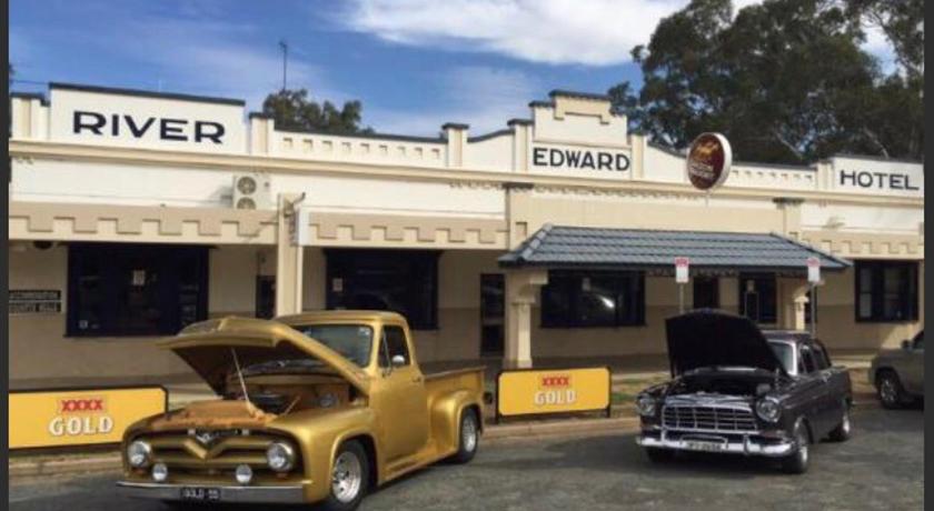 Edward River Hotel
