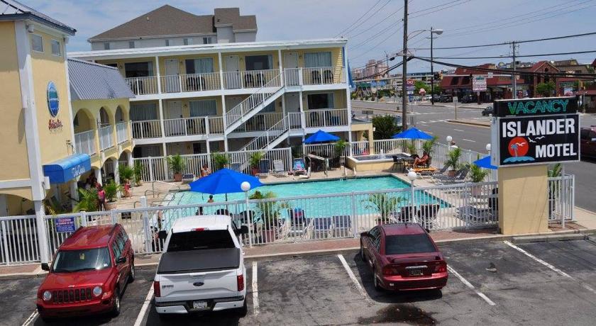 Islander Motel