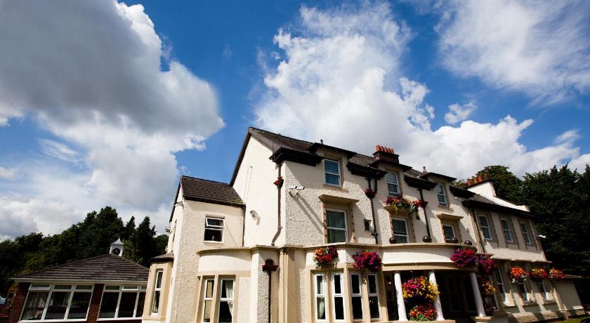 Briars Hall Hotel