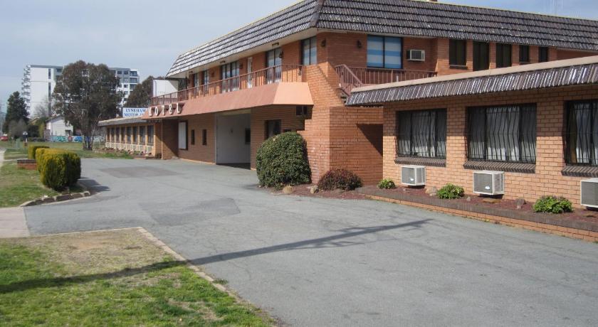 Canberra Lyneham Motor Inn