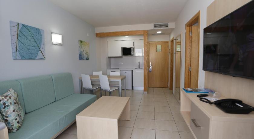 http://q-xx.bstatic.com/xdata/images/hotel/840x460/110962446.jpg?k=77cda568eca45bb5104a0b66b9374f3596fb981f4e56bc0d7612a224d9dc5dde&o=-2