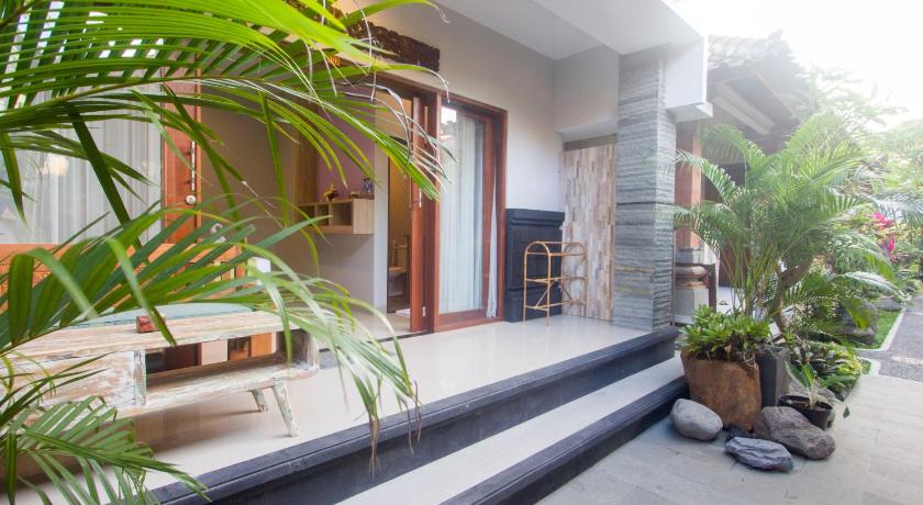 Nang Ade House