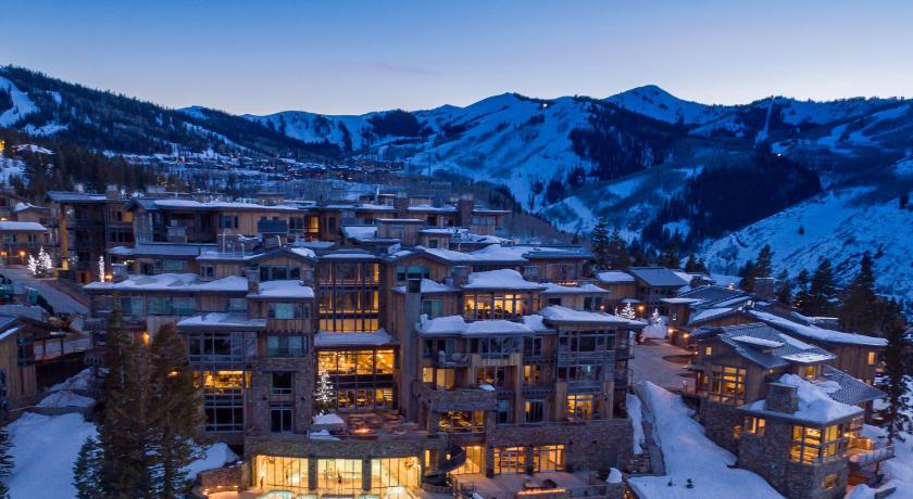 Stein Eriksen Residences