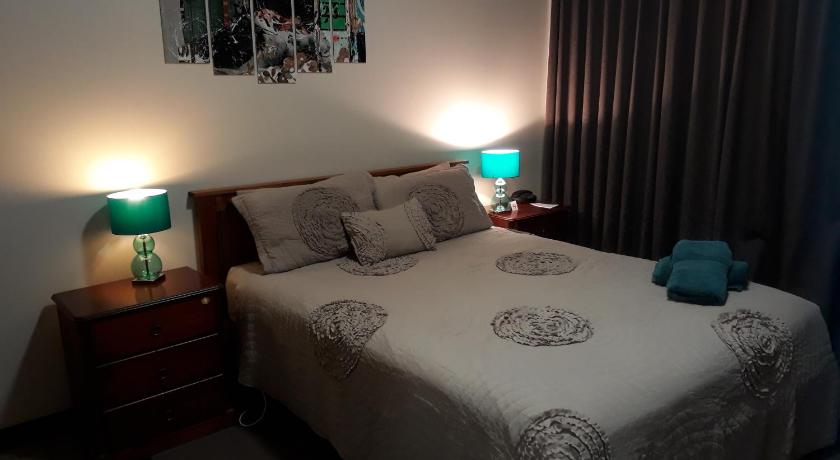 Moe Motor Inn - Contactless 24 hour Checkinn Available