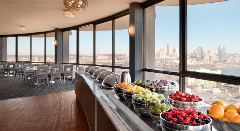Radisson Hotel Cincinnati Riverfront