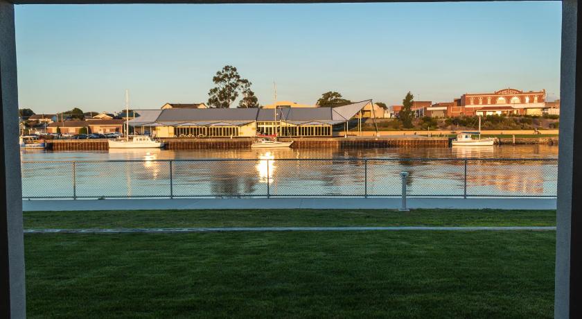 Ulverstone Waterfront Apartments