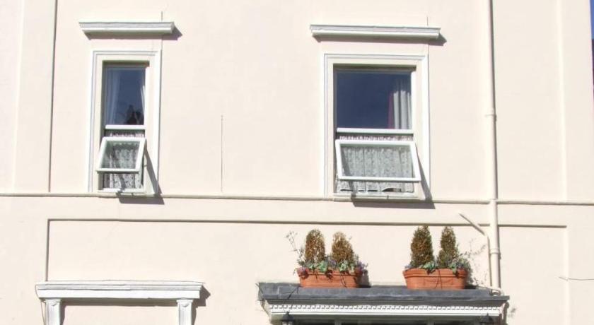 Hedley Villa Guest House