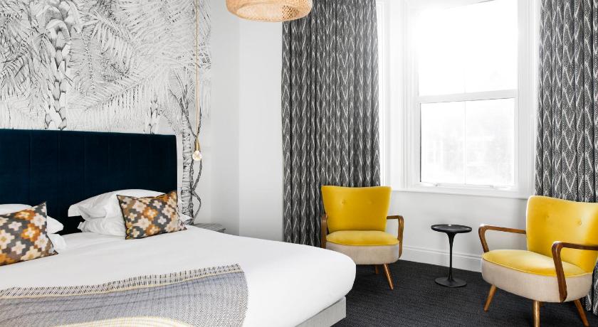 The Lodge Hotel - Putney