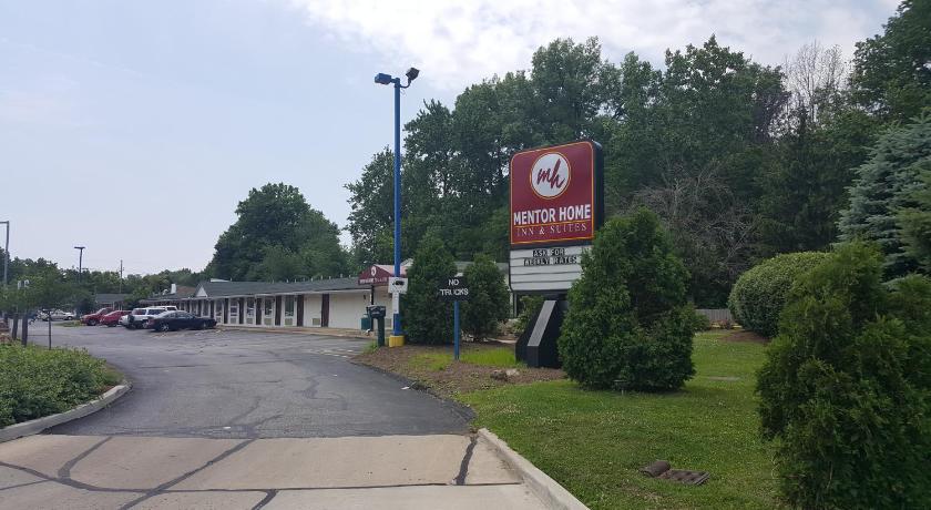 Mentor Home Inn and Suites