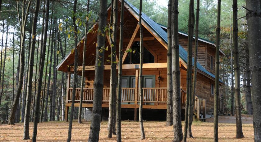 The Cabins at Pine Haven - Beckley