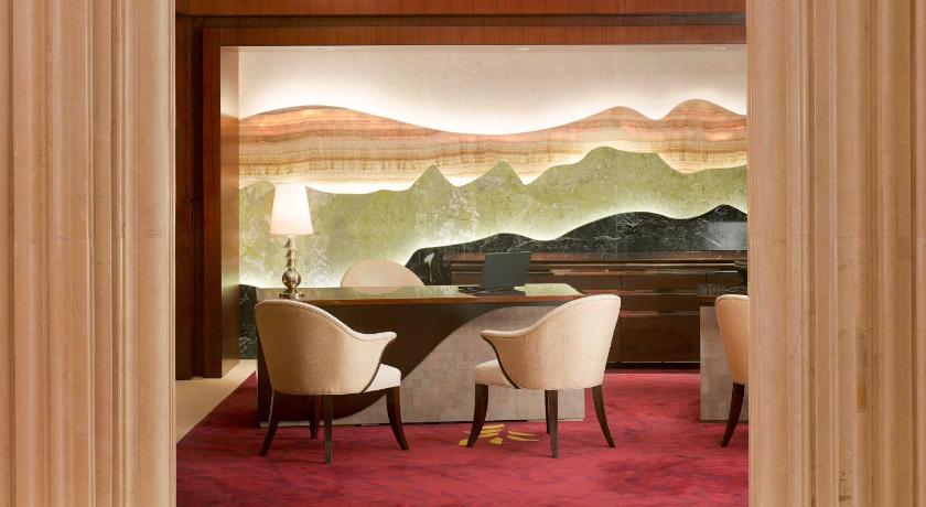 Lobby Raffles Jakarta