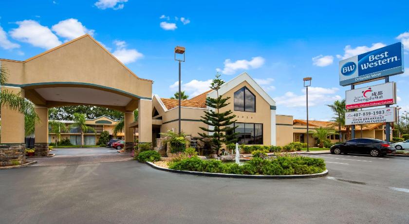 Entrance Best Western Orlando West