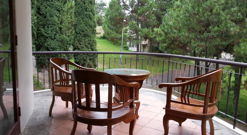 VILLA 5CEMARA