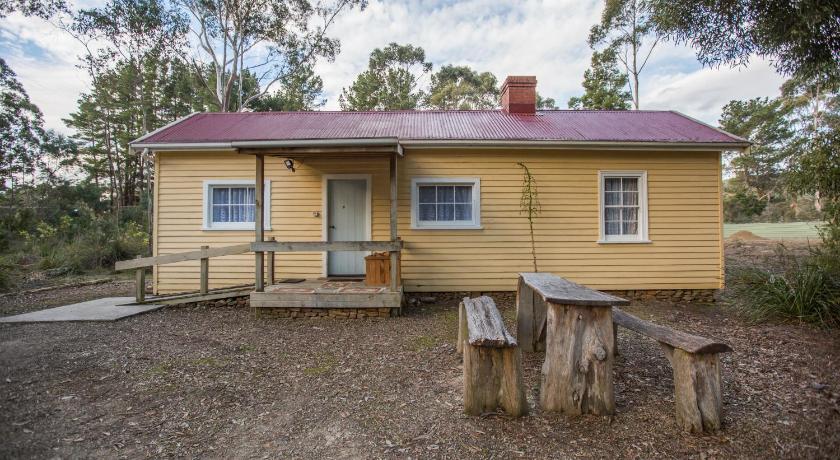 Taranna Cottages