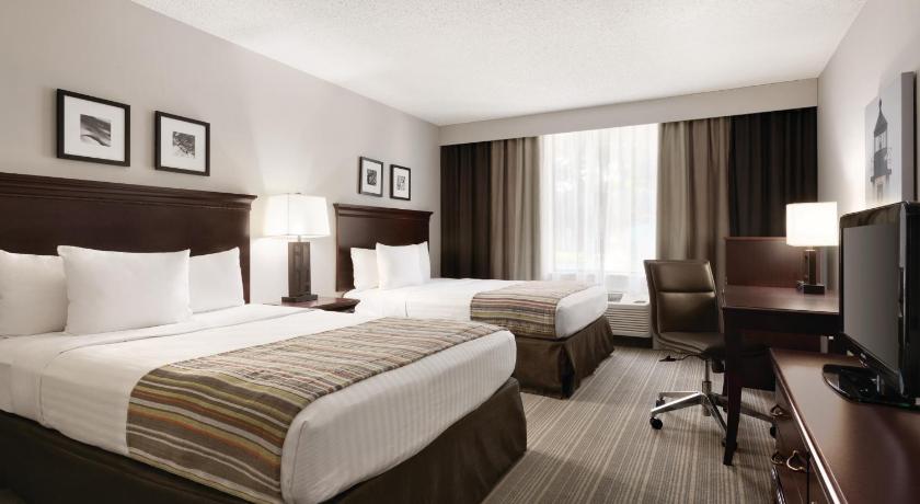 Country Inn & Suites by Radisson, Traverse City, MI