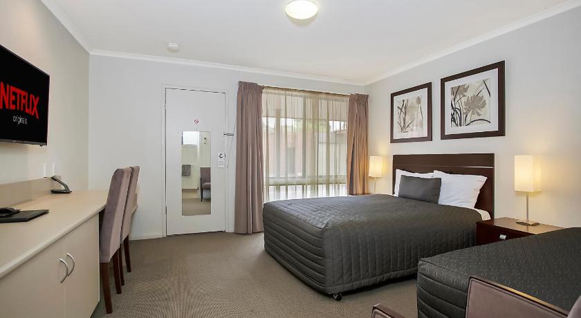Elm Tree Motel