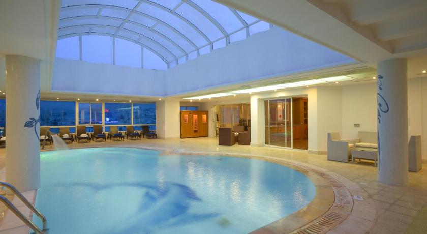 The Penthouse Suites Hotel