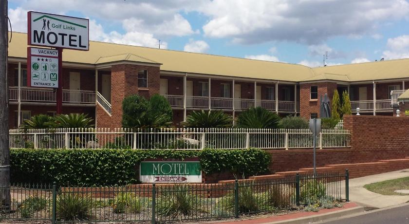 Golf Links Motel