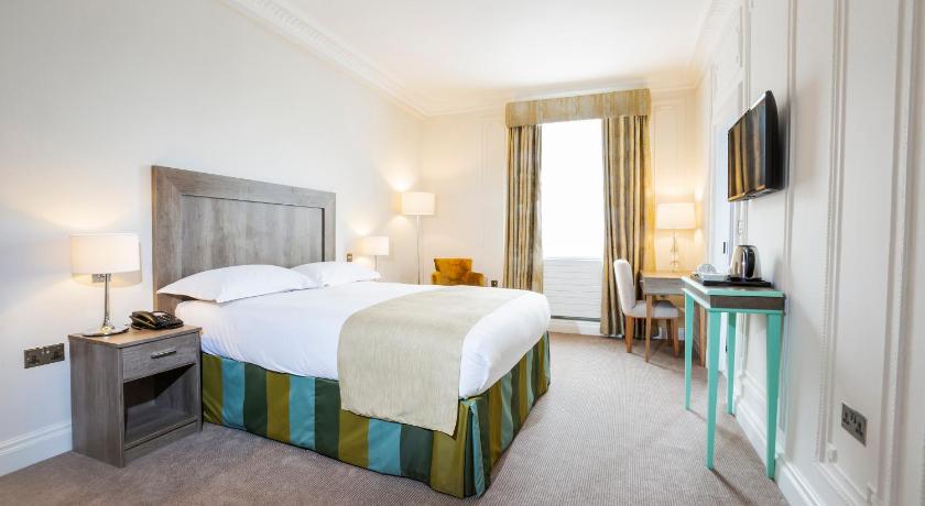 Astor Court Hotel