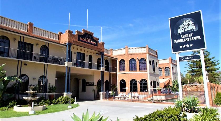 Albury Paddlesteamer Motel