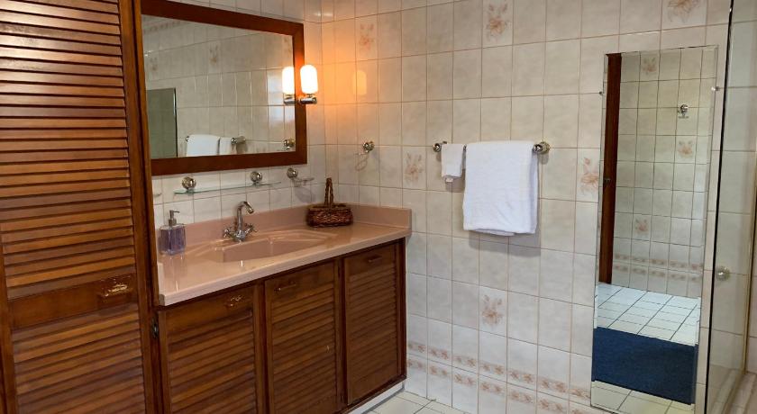 A Beautiful Aruba Salina Cerca Villa
