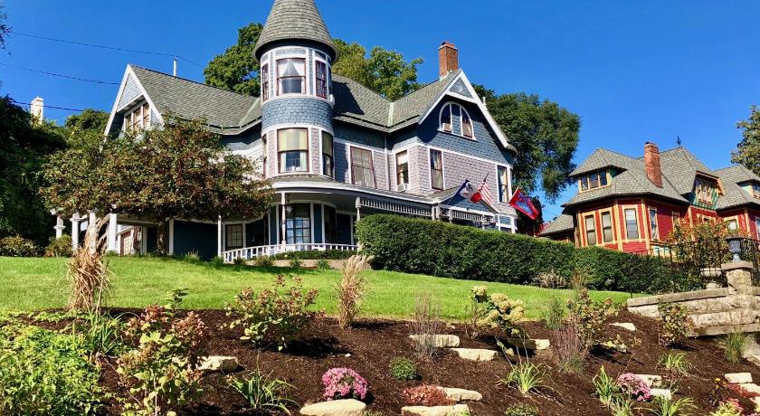 The Hancock House Bed & Breakfast Inn
