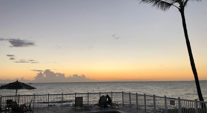 Kona Shores