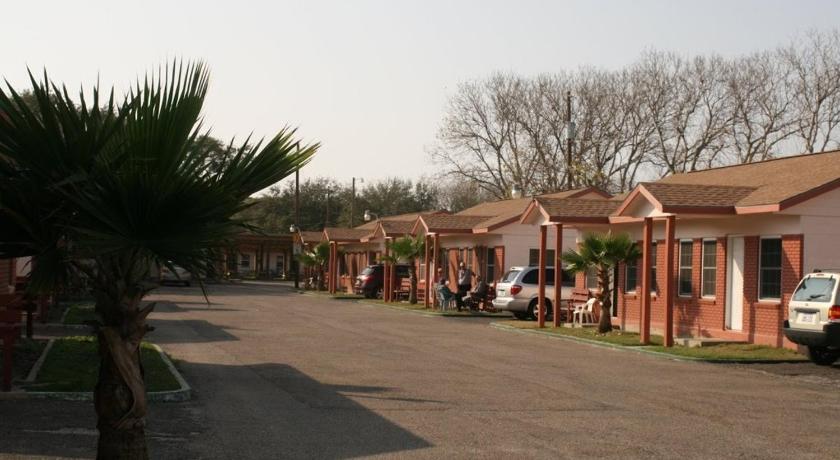 Bayfront Cottages