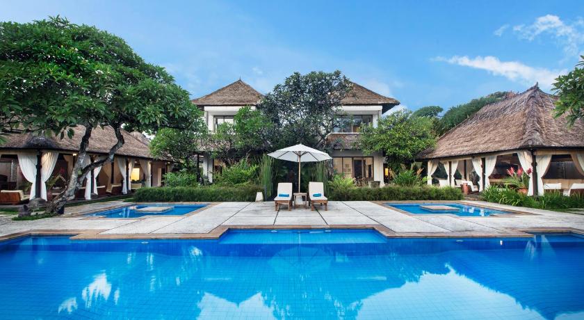 Villa Pantai Karang