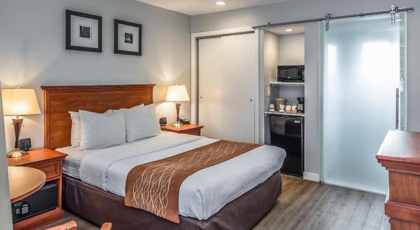 The Inn at 1252 Monterey