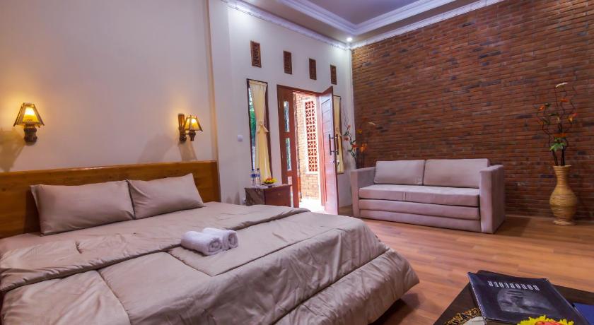 Maher House Borobudur