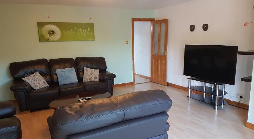 3 bed room house