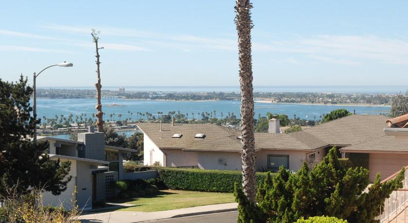 3 Bedrooms Guest House, Pacific Beach, Sea World, Downtown,& 3 bus lines-3