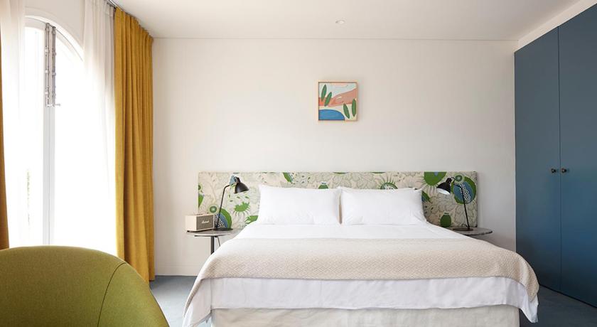 Hotel Ravesis