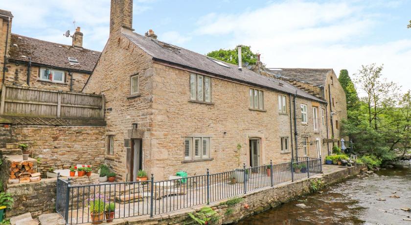 River Cottage Hayfield