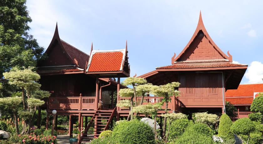 บ้านไทยรีสอร์ท
