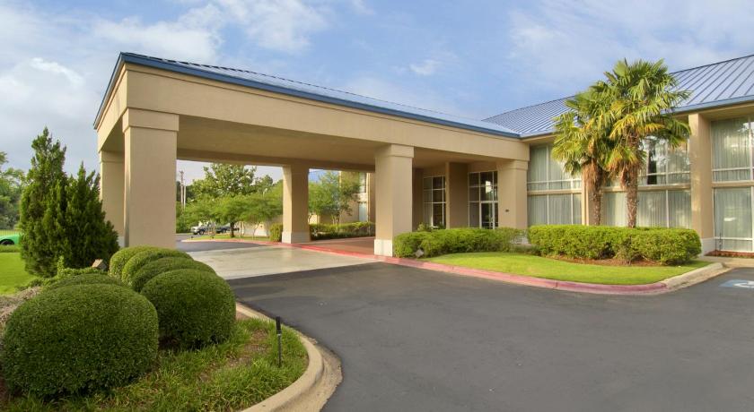 Economy Inn & Suites