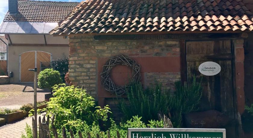 HEINRICHs winery bed & breakfast