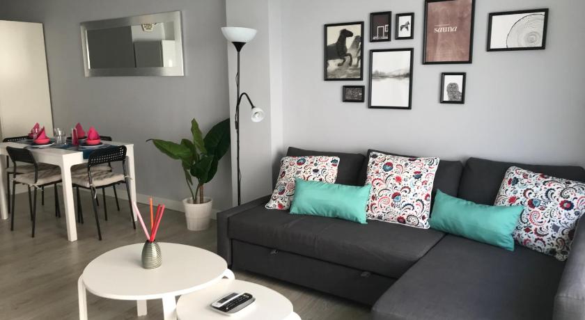 Estudio moderno con jardín privado 이미지
