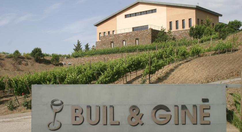 Buil & Gine Wine Hotel