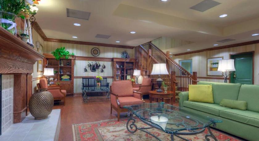 Country Inn & Suites by Radisson, Fredericksburg, VA