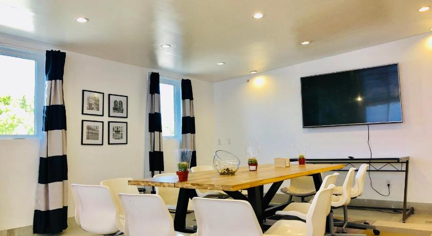 Culver City Hostel