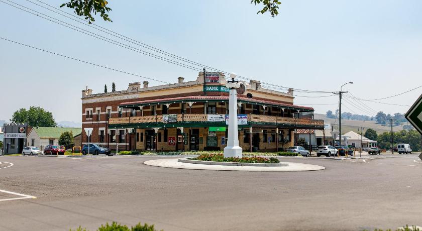 Bank Hotel Dungog
