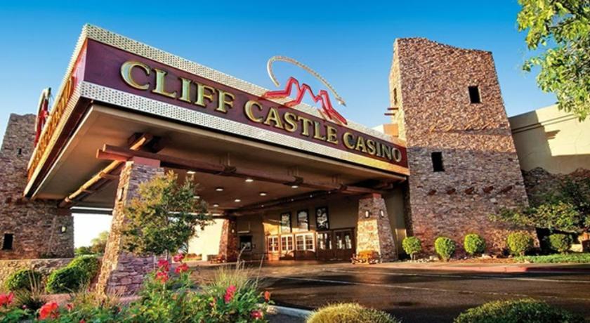 CLIFF CASTLE CASINO HOTEL