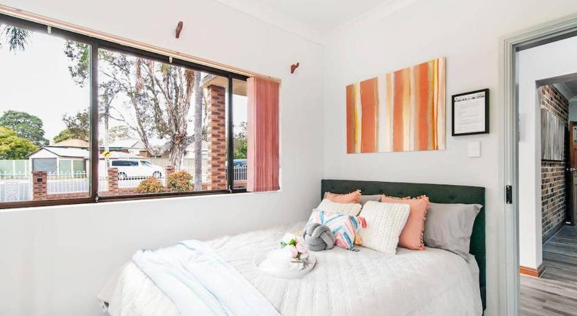 1 Private Double Room In Berala 1 minute away from Train Station - ROOM ONLY