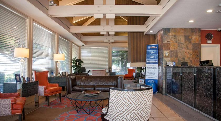 Best Western Village Inn
