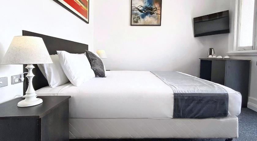 Commercial Motel