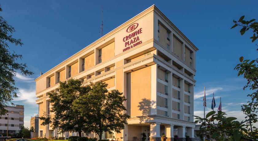 Crowne Plaza Hotel and Suites Pittsburgh South By IHG