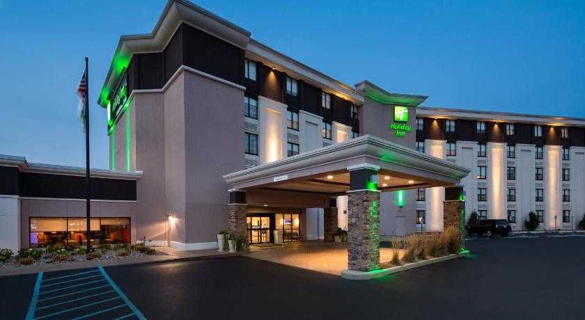 Holiday Inn Milwaukee Riverfront By IHG