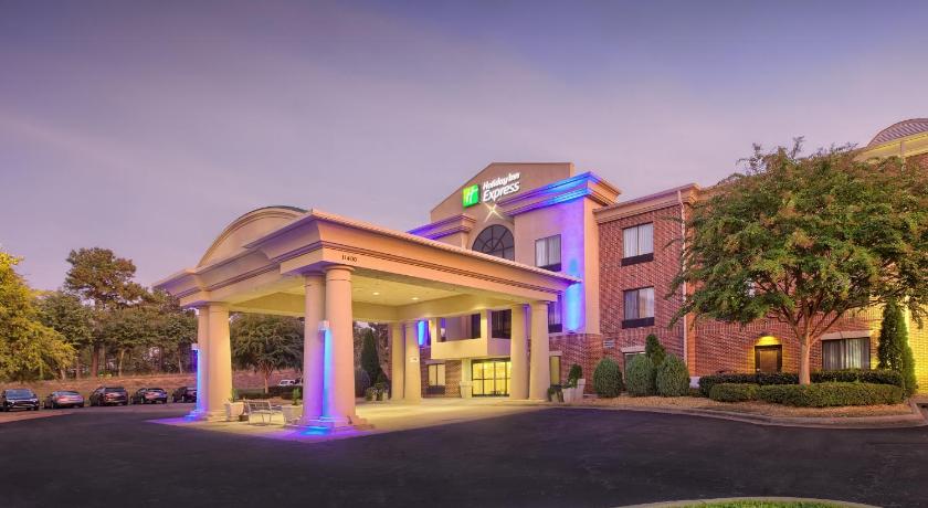 Holiday Inn Express Hotel And Suites Raleigh North - Wake Forest By IHG
